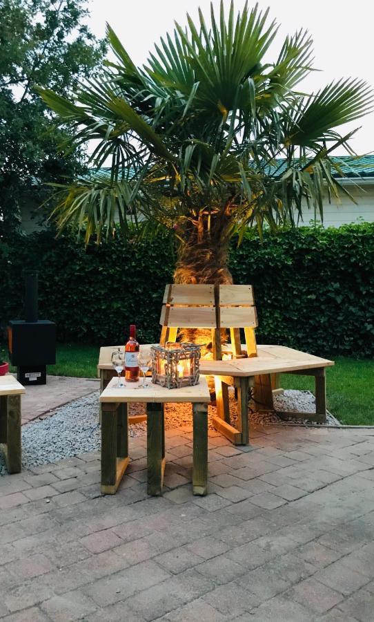 De Corner Van Zeeland Met Jacuzzi Sint-Annaland Exterior foto